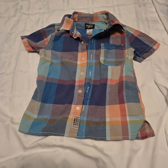 Lot of 2 Boys shirts size 5 and 5/6 *Place* and OshKosh - Picture 2 of 12